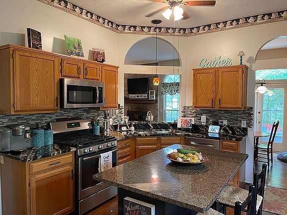 3rd image of 6732 Caribou Cir