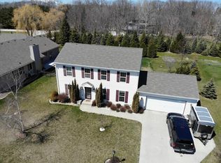 1720 Dustir Dr, Racine, WI 53402