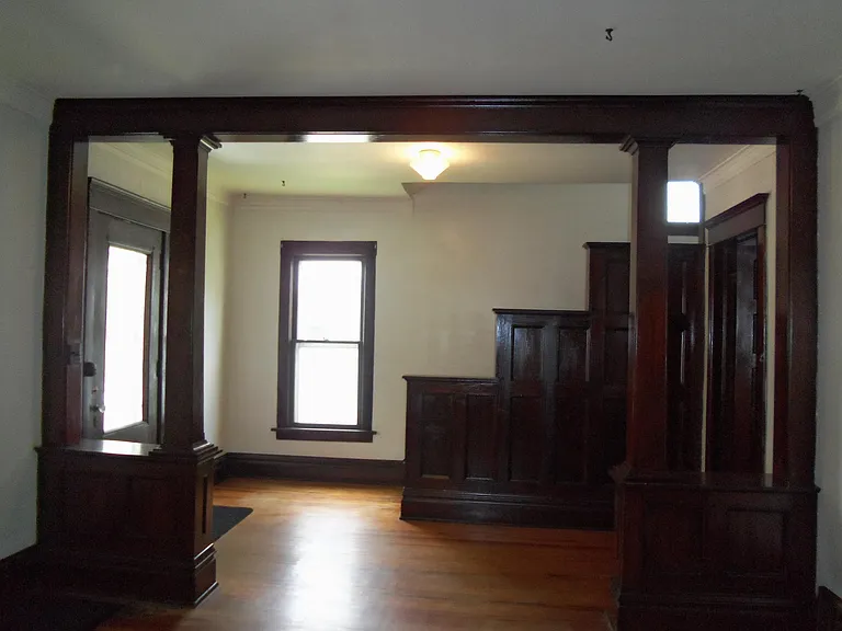 1227 Williston Ave — Photo 6