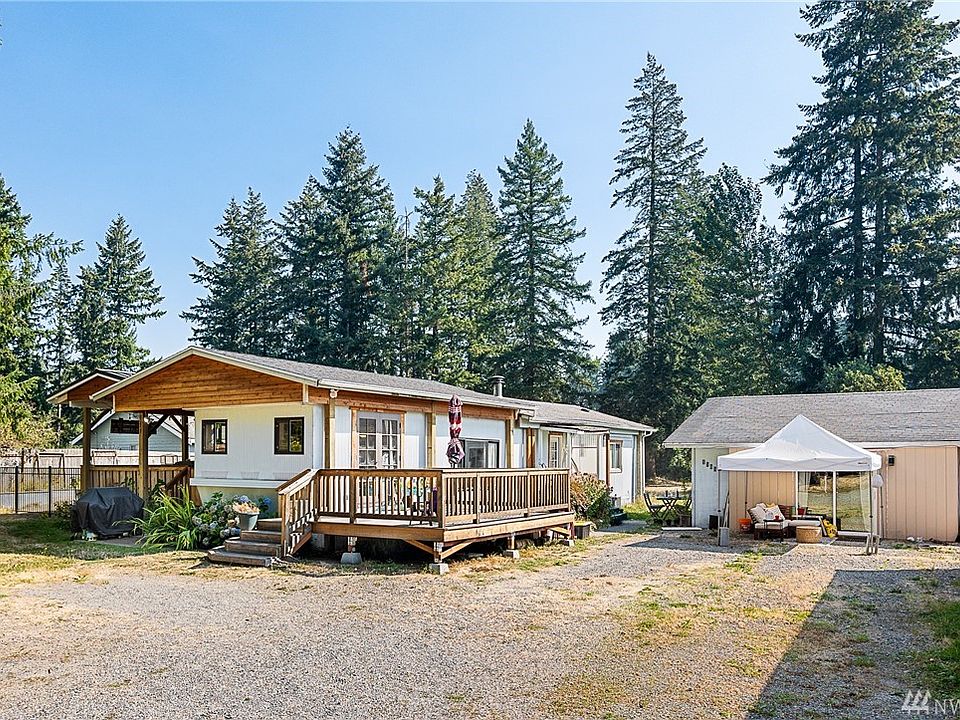 Enjoy a cup of coffee on your deck and soak in the gorgeous view of Mt Rainier