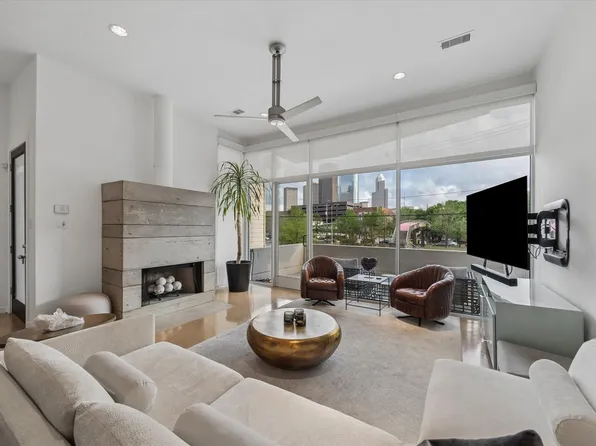 1804 N Memorial Way #A, Houston, TX 77007