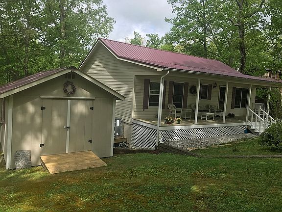 2nd image of 111 Laurel Dr