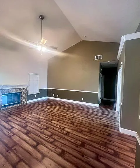 1877 E Turnberry Ave — Photo 19