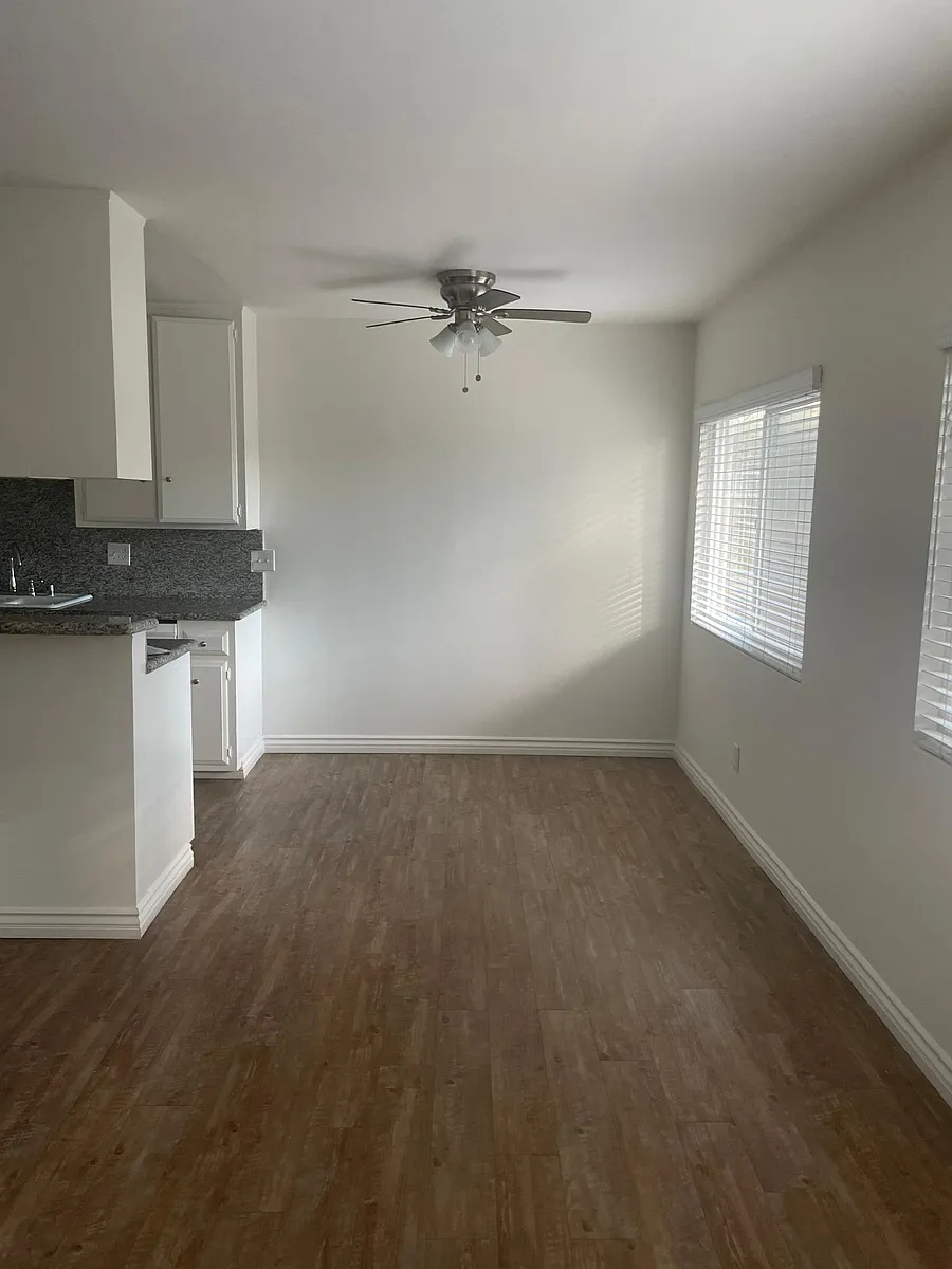 Building Photo - 200 Virginia St #11