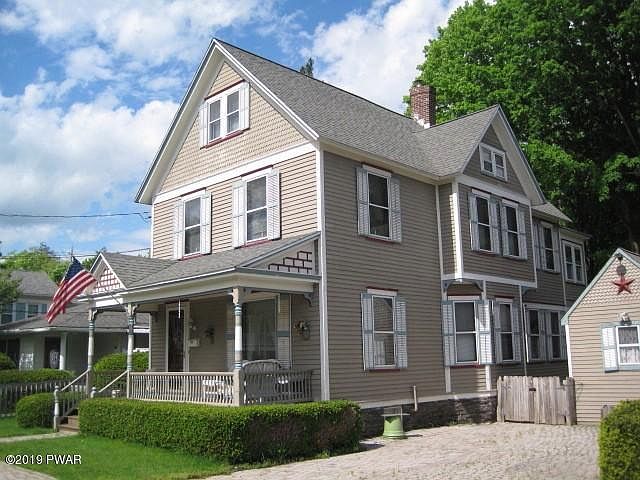 1st image of 1407 East St
