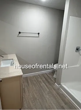 1220 N 14th St — Photo 13