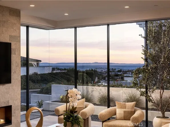 1001 Tiller Way, Corona Del Mar, CA 92625