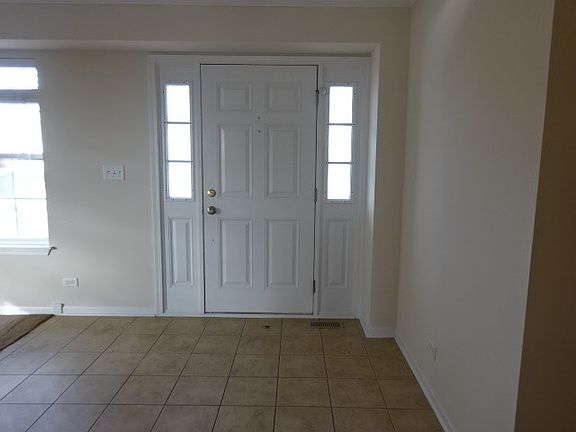 2nd image of 2961 Aberdeen Dr