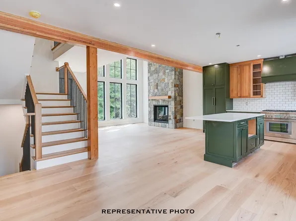 31 Black Diamond Road #9, Conway, NH 03860