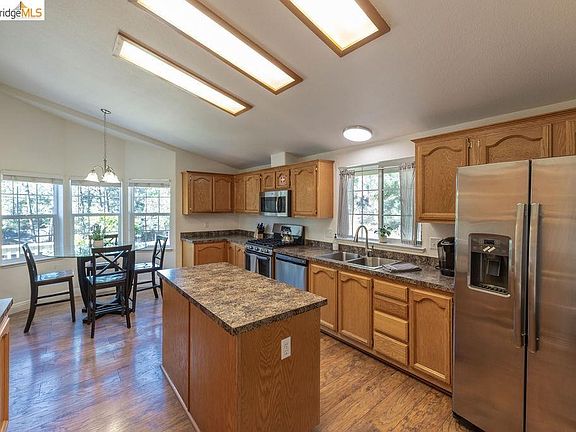 3rd image of 20828 Ferretti Rd