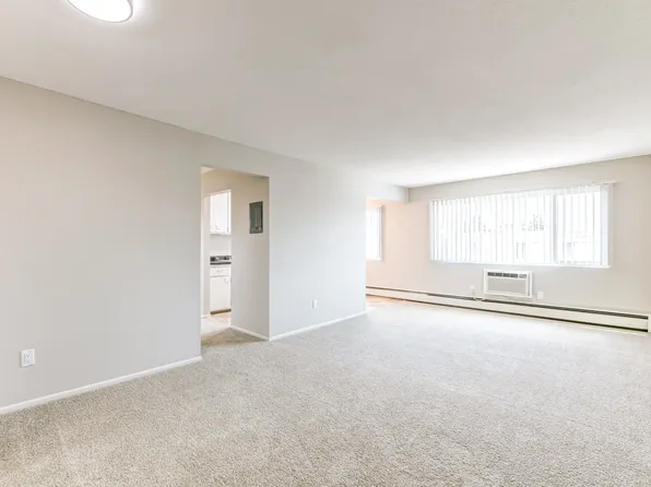 LaBlanche Apartments