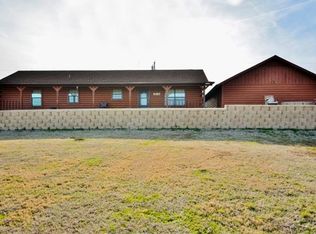 408 Meandering Way, Corsicana, TX 75109