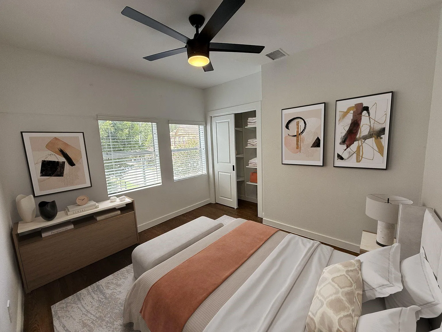 2 bed, 1.0 bath, 975 sqft, $1,800 — Photo 1