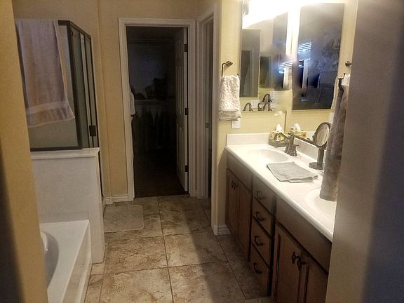 4th image of 13601 S 175th Dr
