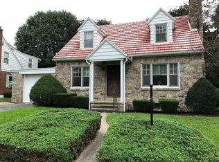 411 N 5th St, Hamburg, PA 19526