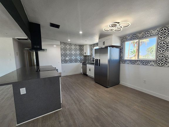 5th image of 73423 Desert Trail Dr
