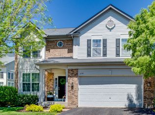 2150 W Silverleaf Ln, Addison, IL 60101