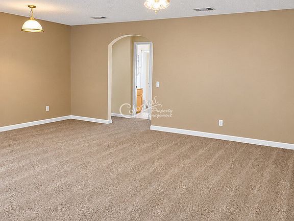 5th image of 4306 Fieldcrest Dr