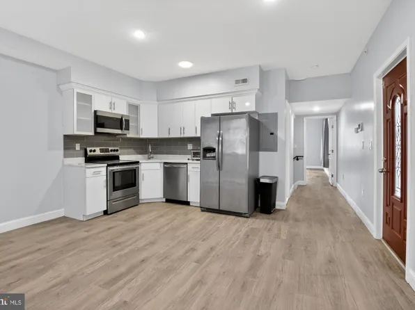 523 N 11th St #A, Philadelphia, PA 19123