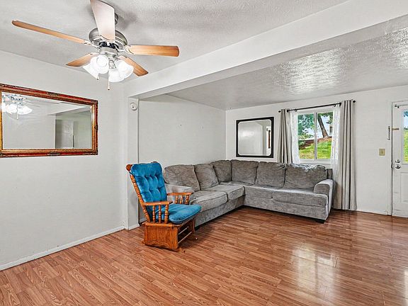 4th image of 4360 Beechgrove Dr