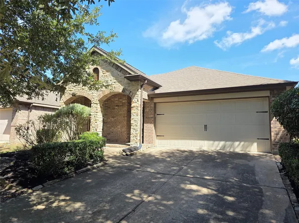 114 N Heritage Mill Cir, Tomball, TX 77375