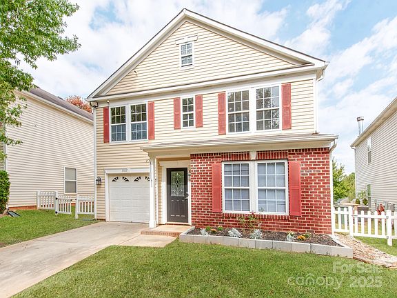 3rd image of 2027 Dunsmore Ln
