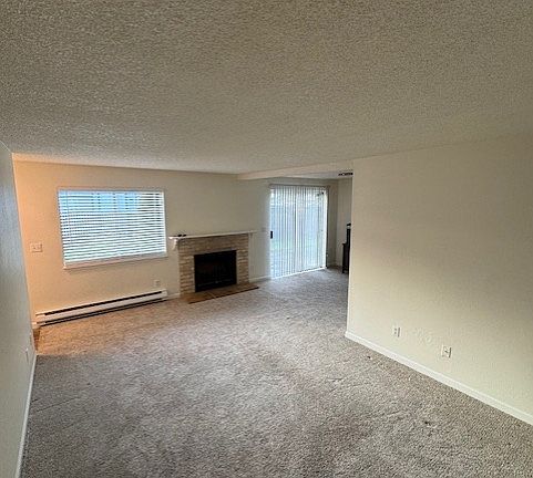 4th image of 904 30th St NE APT B