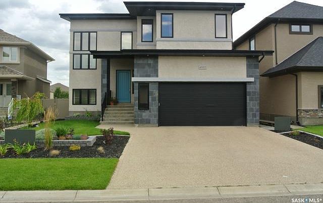 1st image of 4805 McCombie Cres