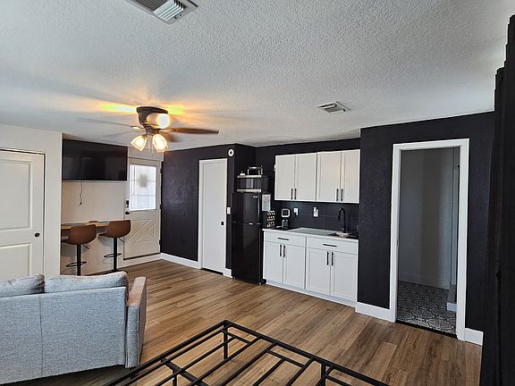 4th image of 4435 Galloway Ln