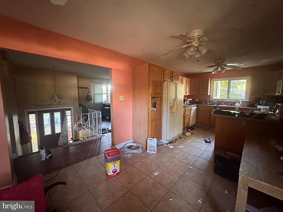 2nd image of 218 Auburn Ave