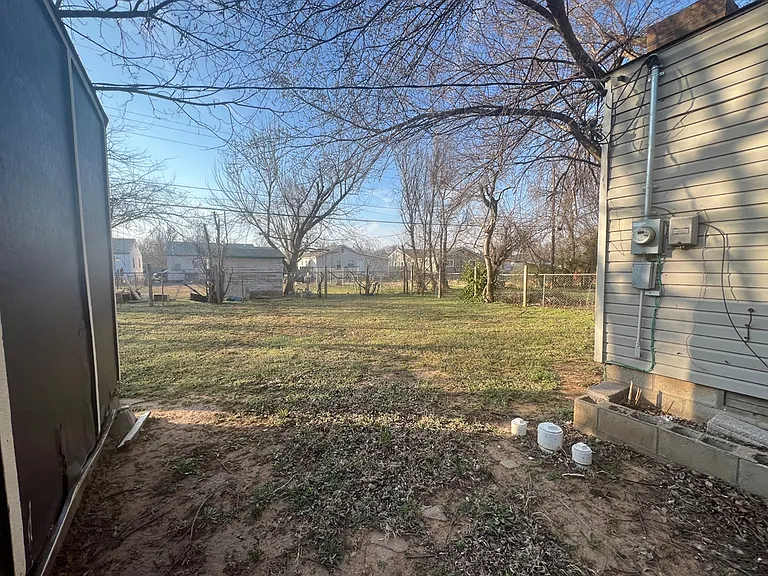 1817 Breckenridge Dr — Photo 21