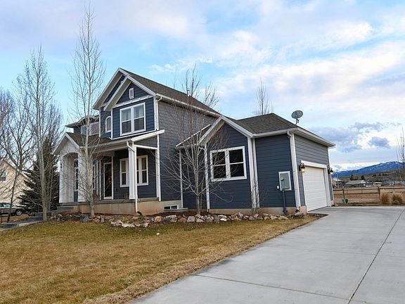 2nd image of 681 W Island Rd