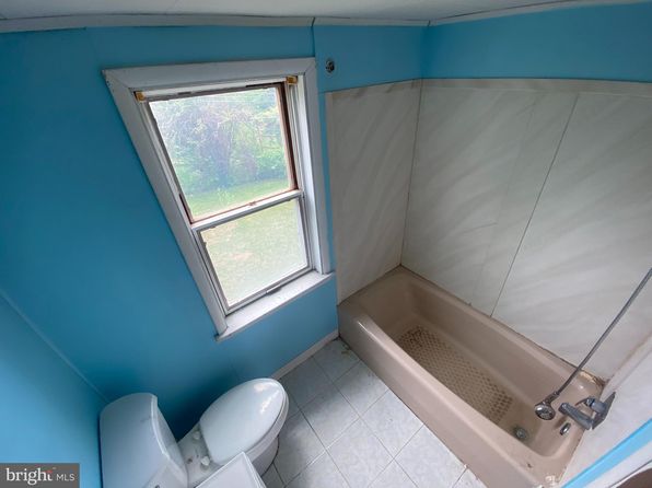 3175 Kathy Ln, Huntingdon Valley, PA 19006