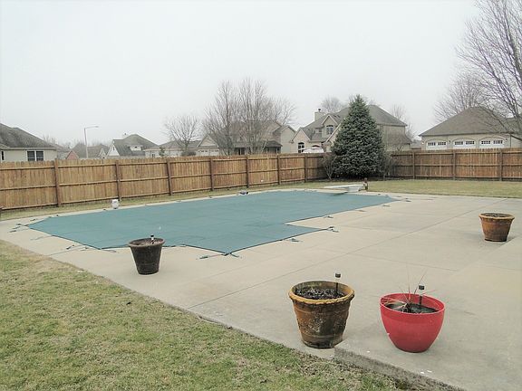 5th image of 500 Buckingham Pl