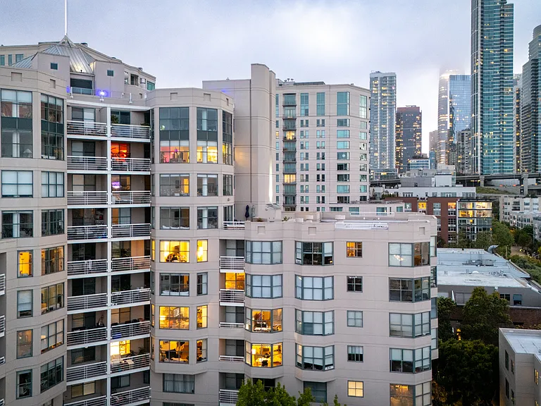 South Beach Marina Apartments — Photo 93