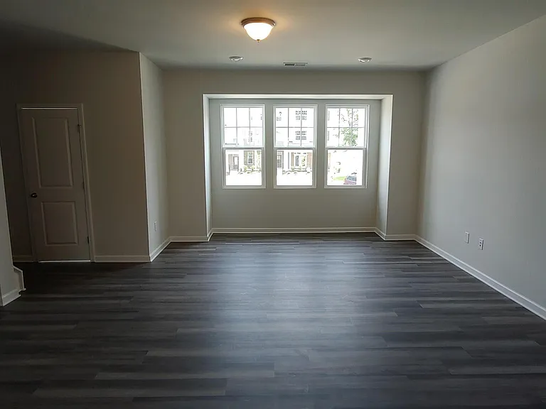 2943 Sunflower Rd — Photo 6