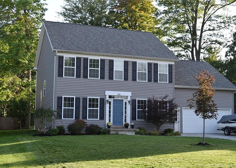 1st image of 129 Shire Dr N