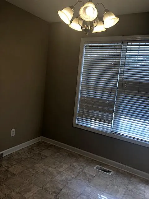 3 bed, 1163 sqft, $1,600 — Photo 4