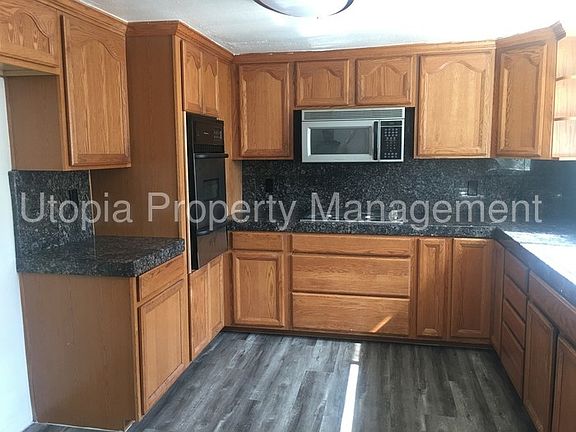 4th image of 6407 Madrone Ave