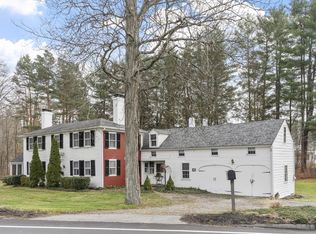 8 South St, Townsend, MA 01469