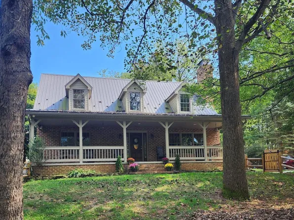 14847 White Oak Rdg, Hancock, MD 21750