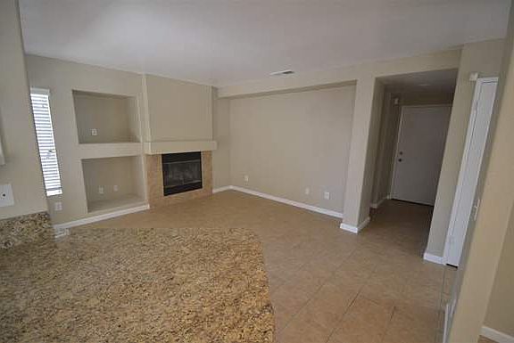 4th image of 30643 Willow Village Dr