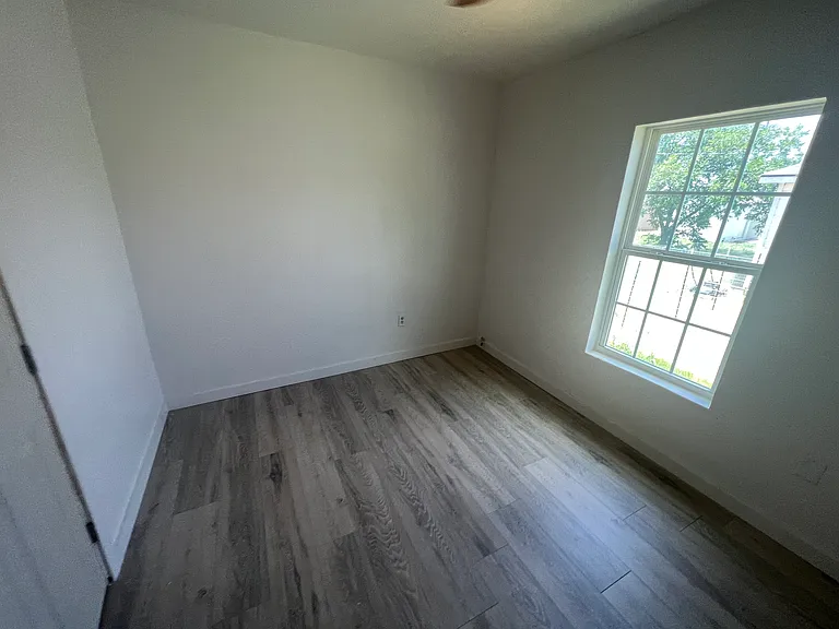 407 Mulberry St — Photo 12