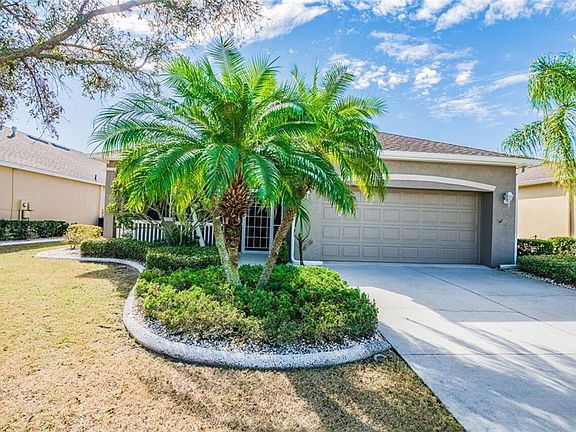 5th image of 1012 Emerald Dunes Dr
