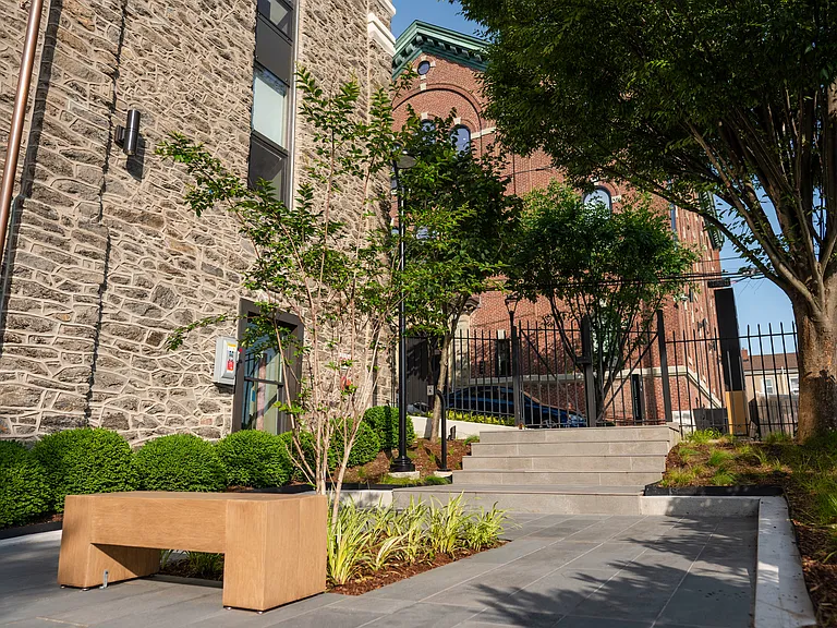 The Roe at Manayunk Apartments and Townhomes — Photo 135
