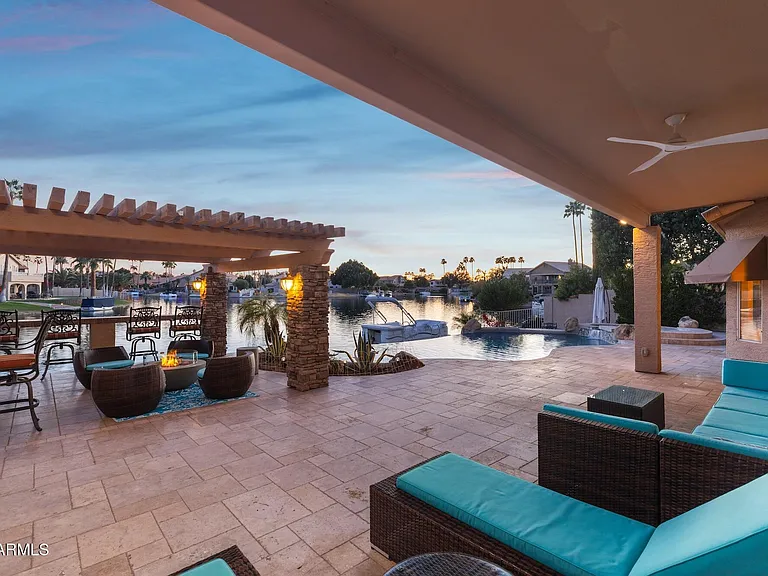 1321 W Shellfish Dr — Photo 3