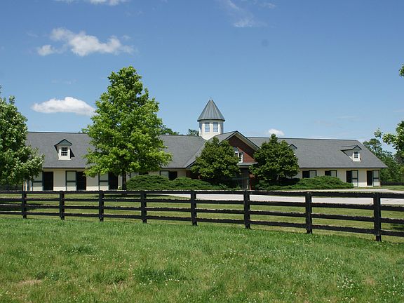 2nd image of 3938 Old Frankfort Pike