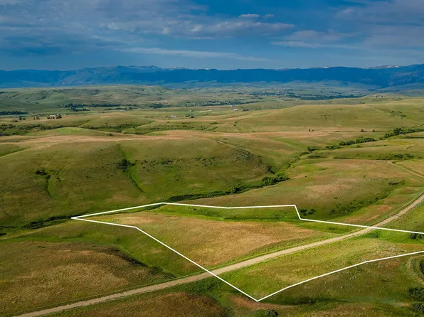 14 Gillispie Dr, Sheridan, WY 82801
