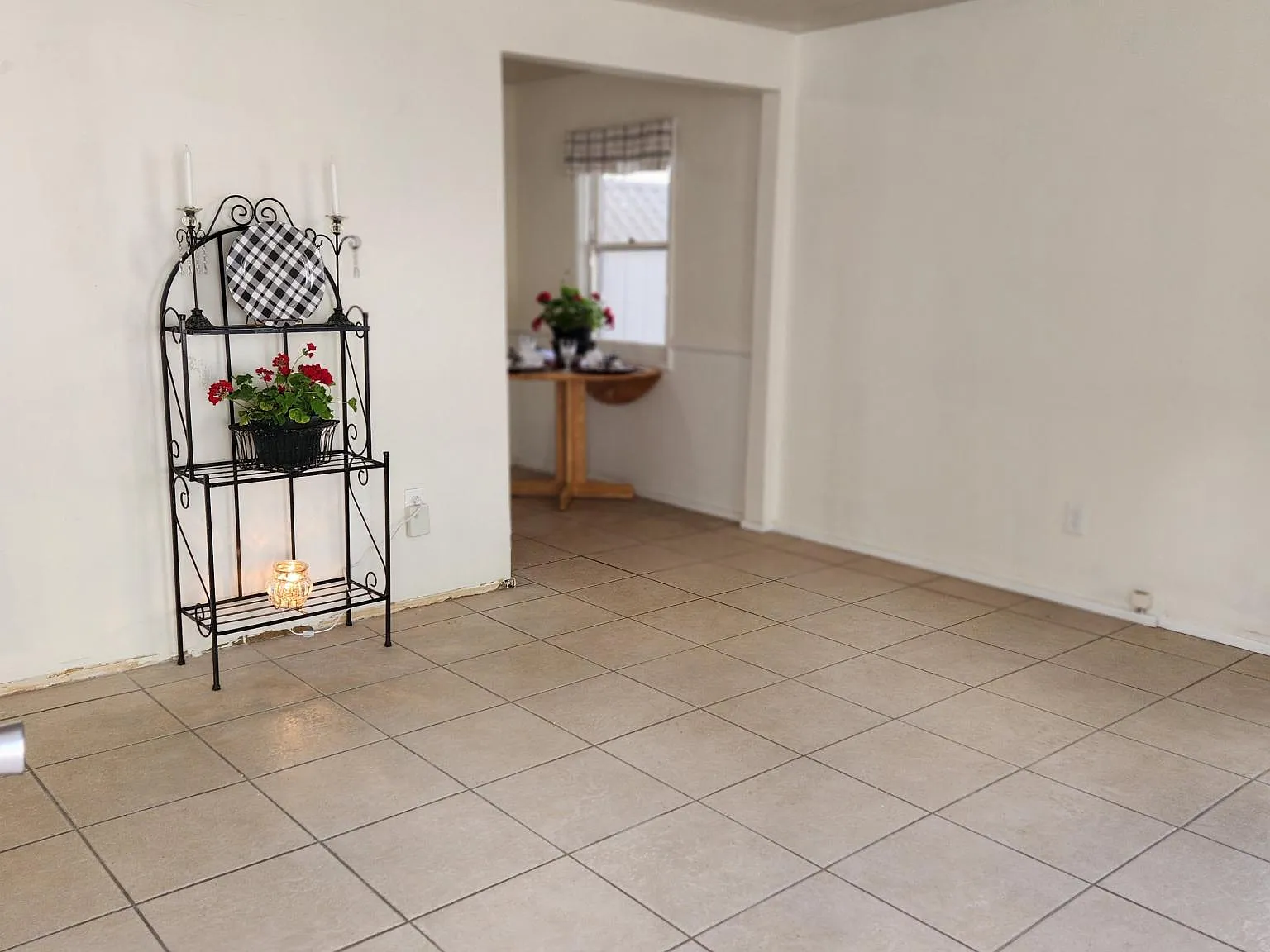 3235 Mulberry St — Photo 3
