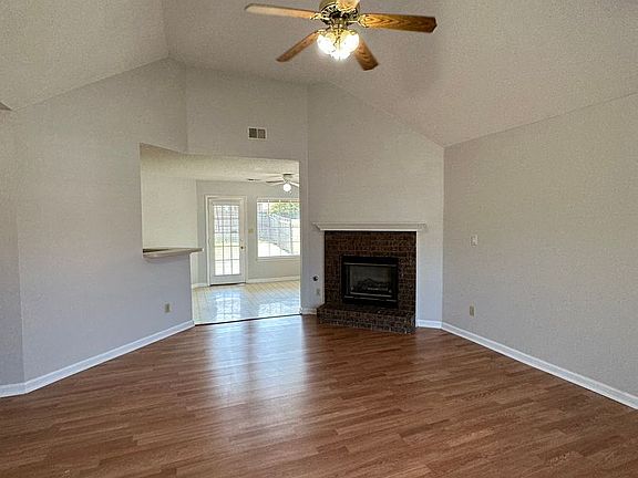 4th image of 6939 Naples Dr